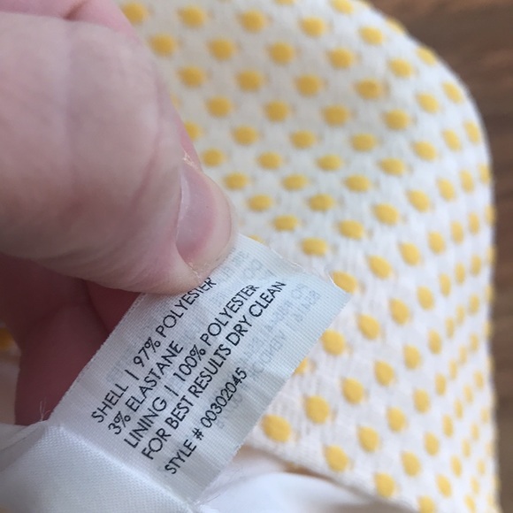 !HP! ❤️ Club Monaco Textured Yellow Dotted Mini Skirt Size 2 - Picture 10 of 12